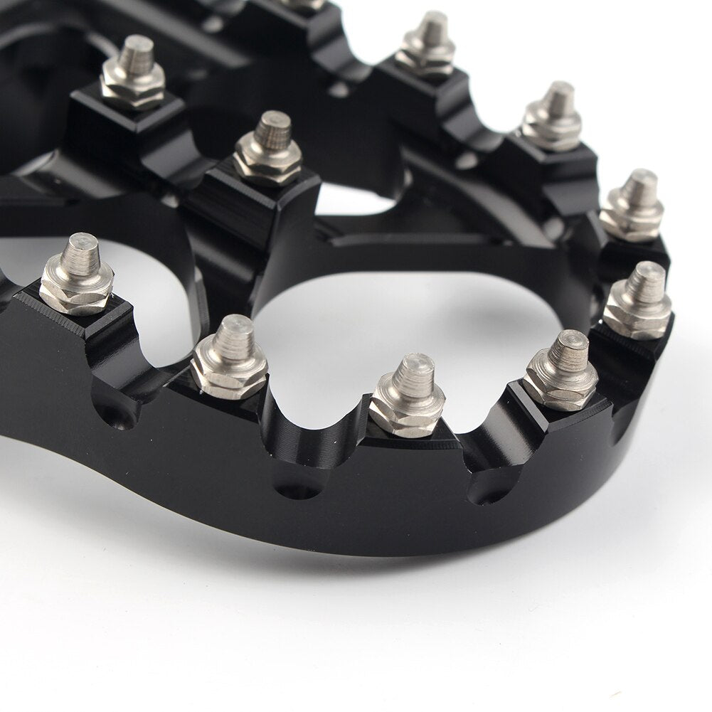 Motorcycle Footpegs Front Wide Foot For Harley 2018-up Models CNC Aluminum 2Pcs